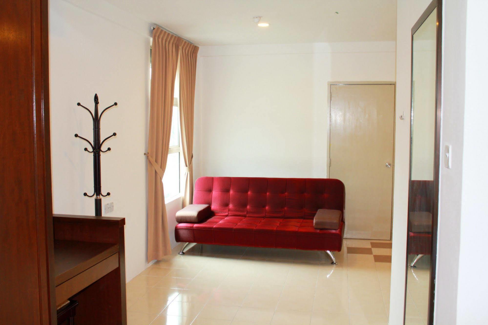Havona Hotel - Taman Tropika Kulai Bagian luar foto