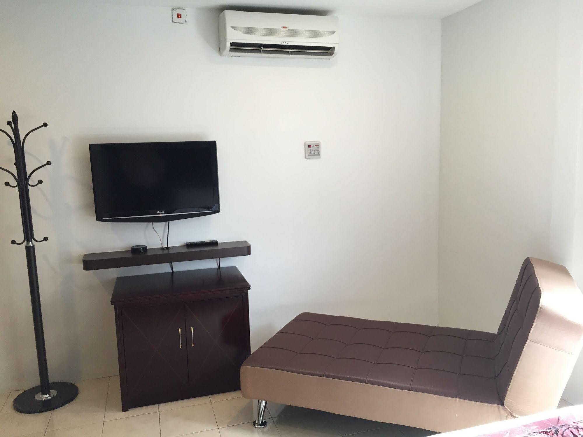 Havona Hotel - Taman Tropika Kulai Bagian luar foto