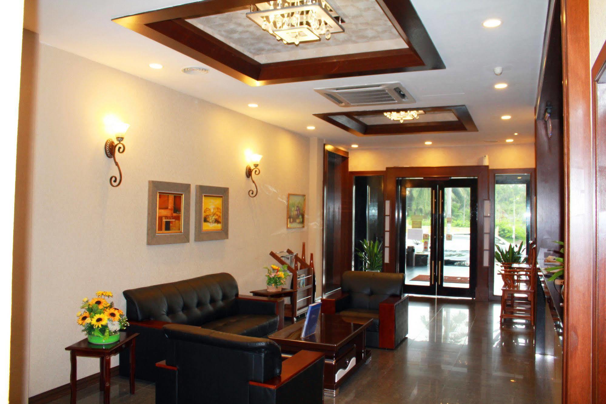 Havona Hotel - Taman Tropika Kulai Bagian luar foto